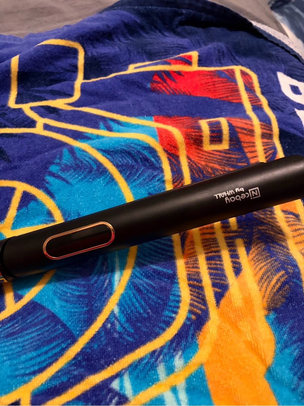 Source Unknown Black Hair Straightening Iron with Rose Gold Accent
